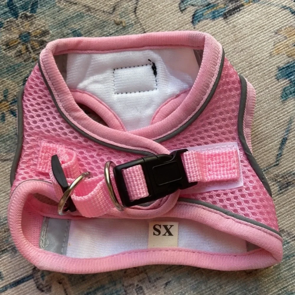 Pink xs doggie harness  NEW !! With lease